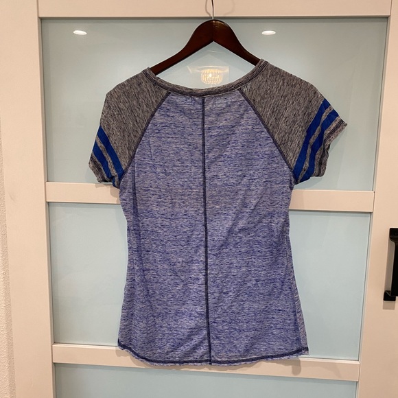 St. Louis Blues Tee - Picture 4 of 4